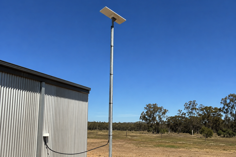 Amazon Leo pole mount planning for a rural Australian shed with open sky and cable routing